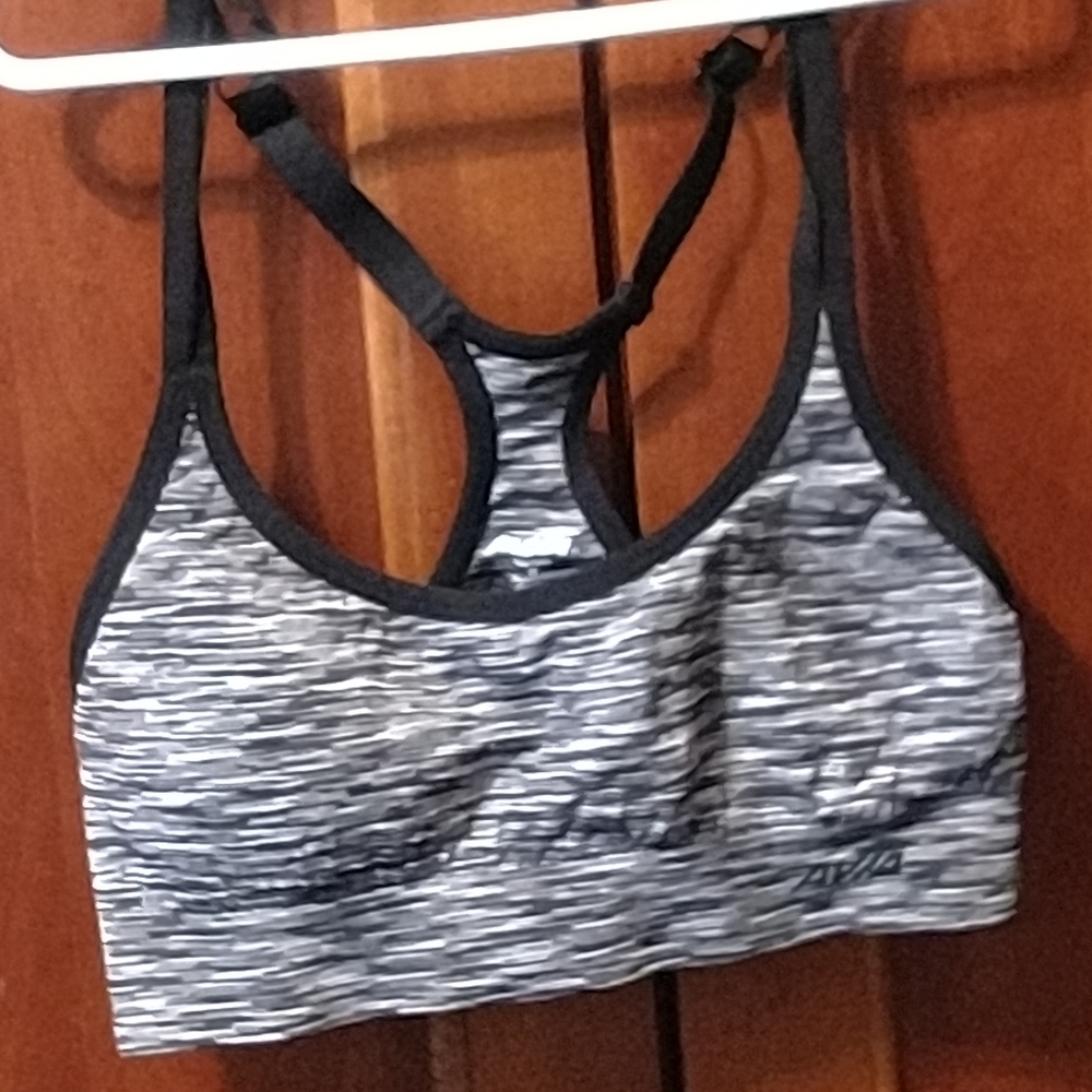 Avia sports bra size M black & white